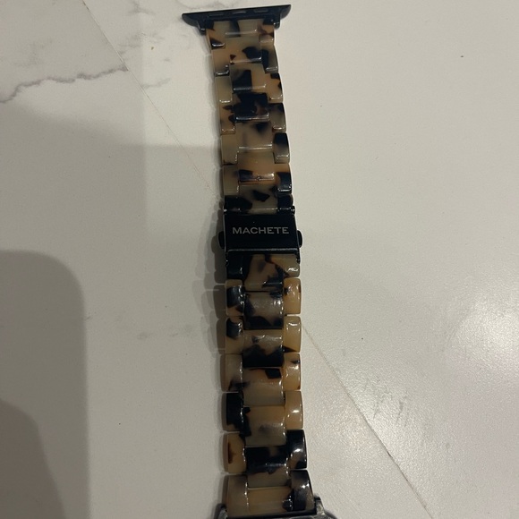 Series 5 black 40 MM with black and tortoise shell bands - Picture 3 of 6